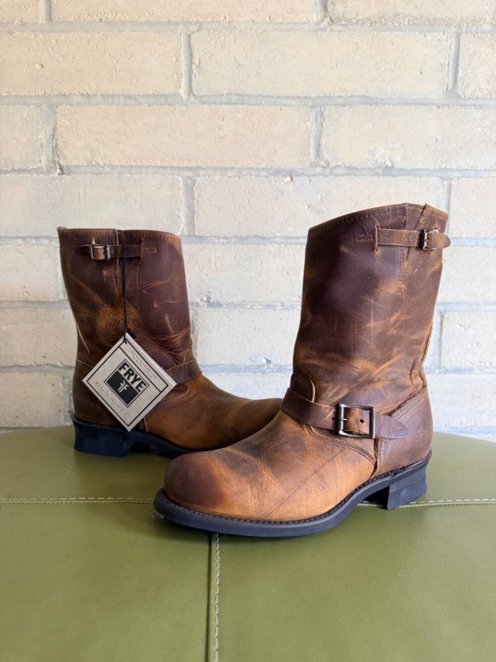 Frye Engineer 12R brown boot size 11M womens NIB - Picture 3 of 14